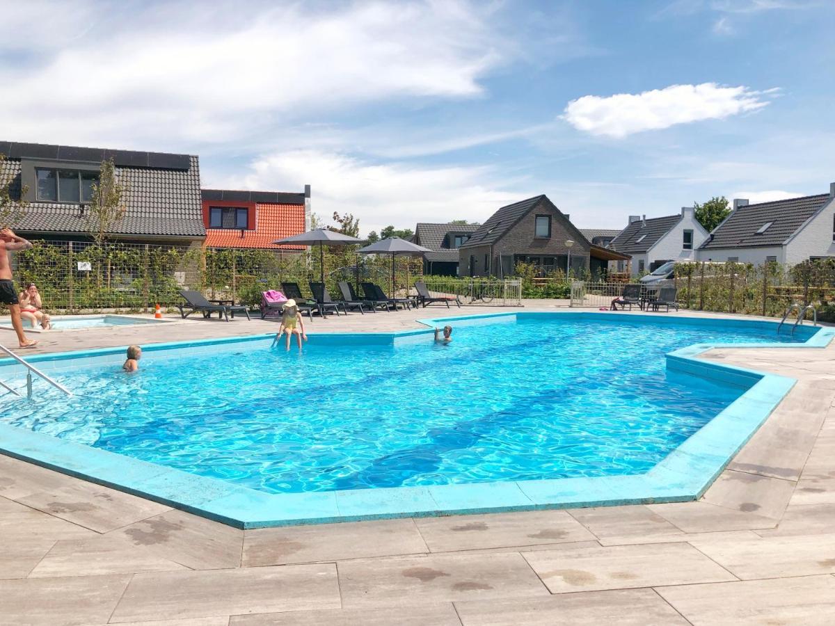 Bungalow 82 Op Recreatiepark De Wielen Синт Мартен Екстериор снимка