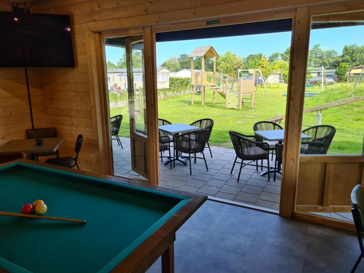 Bungalow 82 Op Recreatiepark De Wielen Синт Мартен Екстериор снимка
