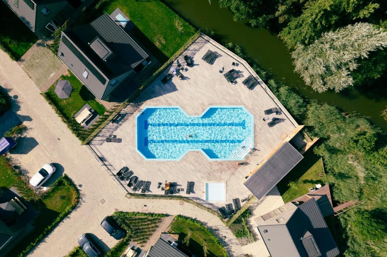 Bungalow 82 Op Recreatiepark De Wielen Синт Мартен Екстериор снимка
